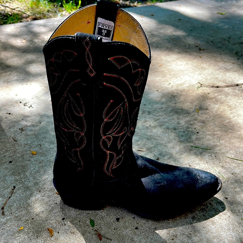 NEW Frye cowboy boots